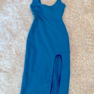 Cinq a sept turquoise head turner high slit dress